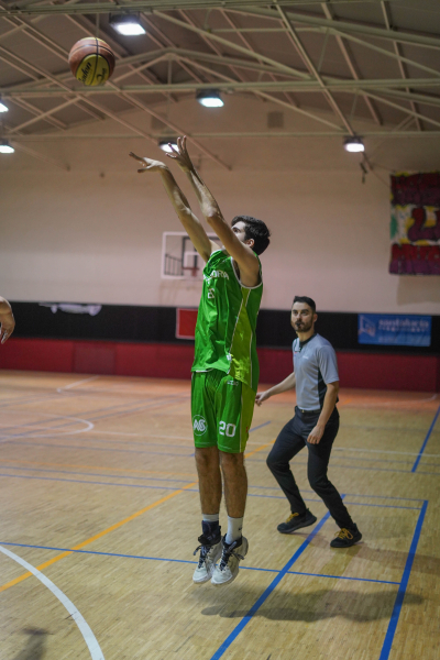 Gran acierto exterior local