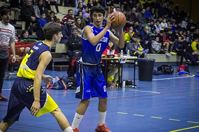 Enrique Aza dirigiendo el ataque estático