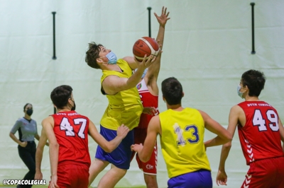 Lucha titánica en los tableros