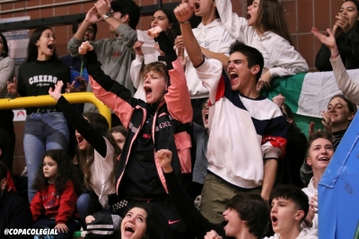 Ambientazo en las gradas