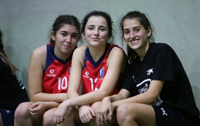 ¿Por qué todas las jugonas sonríen igual?