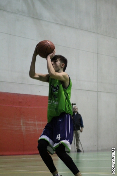 La zurda de Gabriel Villarrubia decidió el partido