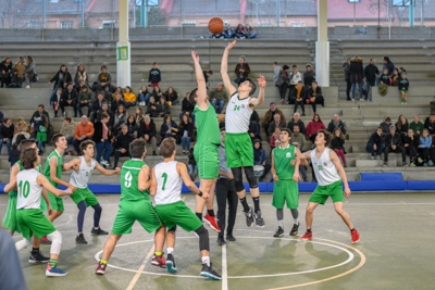 Salto inicial del partido