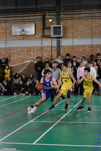 Jaime Benarroch botando