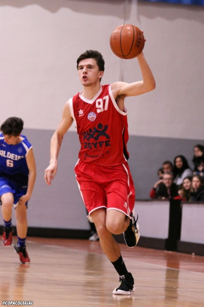 Daniel Gallego visualiza su mate antes de hacerlo