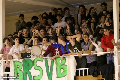 Gran ambiente en la grada