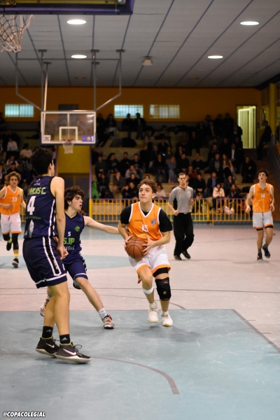 Gonzalo Gutiérrez entrando a canasta