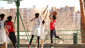 Mirasierra se lleva una de indios y vaqueros en el desierto de Valdeluz