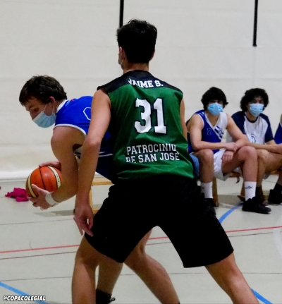 Intensa defensa en todo el partido