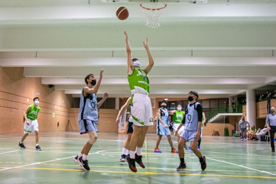 Las entradas a canasta de los visitantes