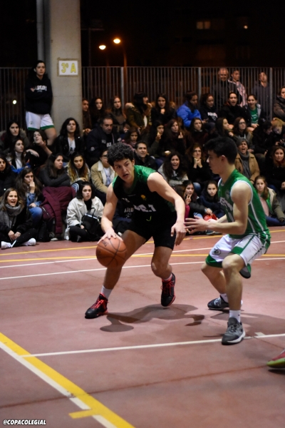 Alheja, haciendo de las suyas