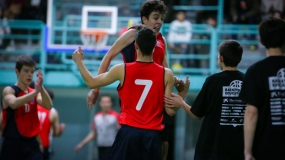 Valdeluz tumba a un luchador Pureza de María