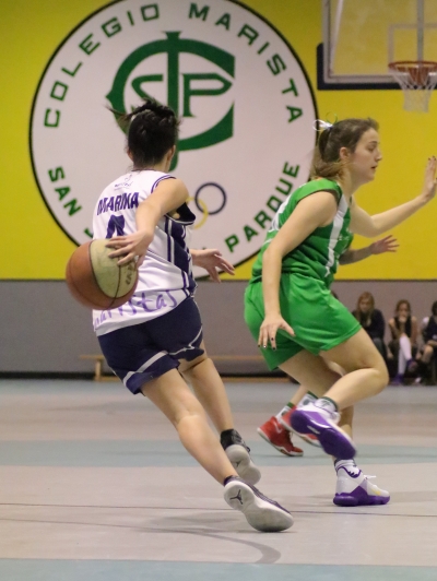 Pase por la espalda de Marina Domínguez