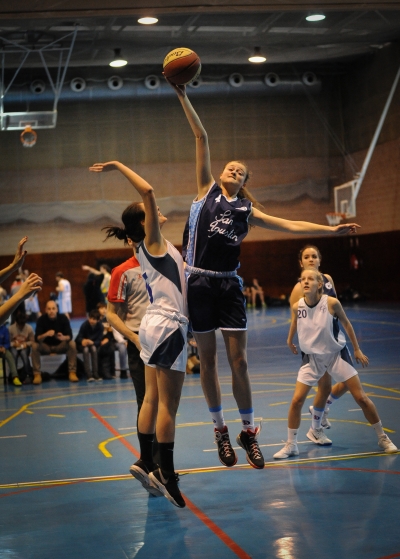 Elena Alaix en el salto