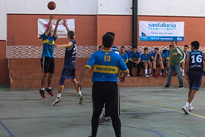 Bezmiliana estuvo mejor en el tiro exterior