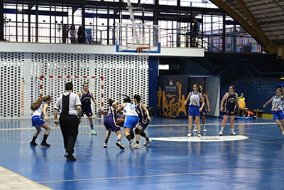 Univ. Laboral se estrelló ante la defensa local