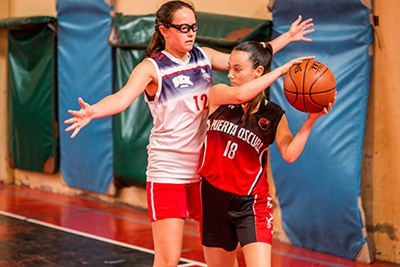 SEK defendió bien y ganó sin despeinarse