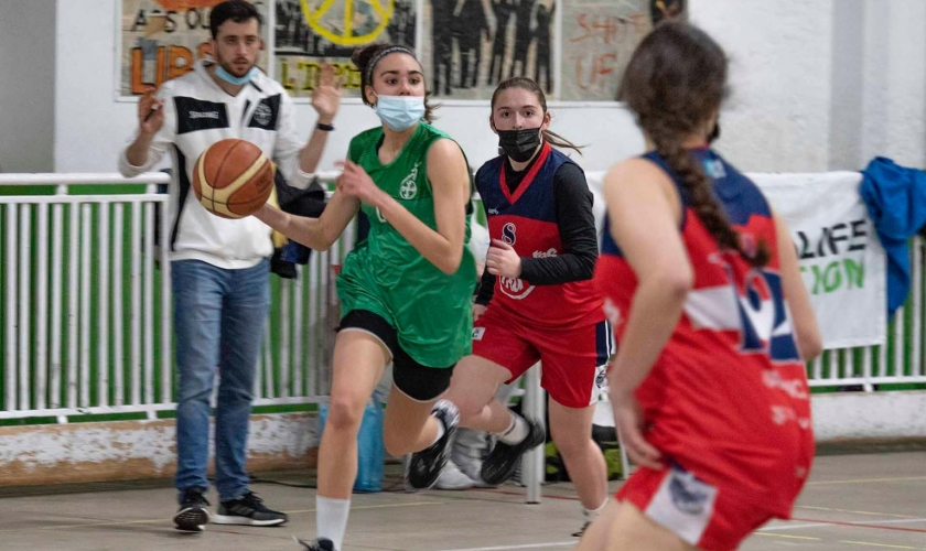 Maristas Femenino se lleva la precopa y opta al estandarte