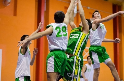 Costó (y bastante) penetrar al aro