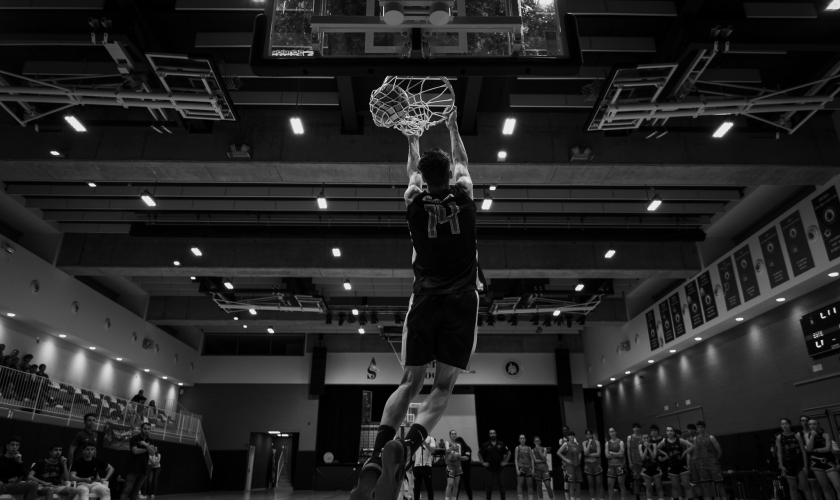 El matazo de Aleix Sempere que no te debes perder: muy bestia, 4 imágenes fundiendo el aro