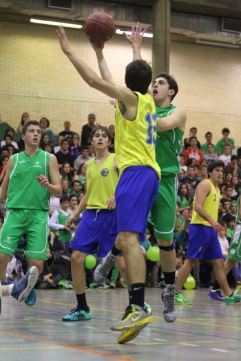 El capitán numantino buscando el arp