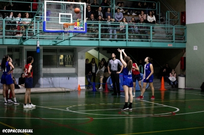 El pabellón local se llenó