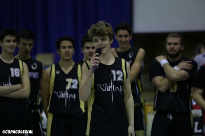 Jorge Fernández lideró el huddle inicial