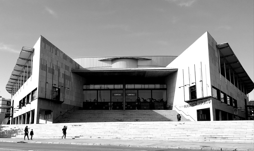 El Olímpic de Badalona abrirá las puertas al público 1 hora antes: ¡vente a las 16h15!