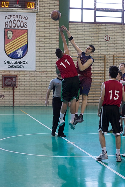 Centuriones se llevan el salto inicial