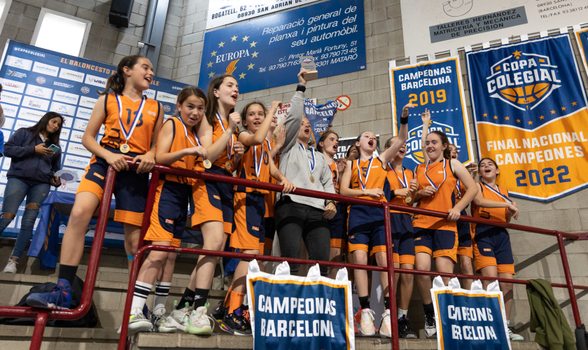 ¡Pequecampeonas!: THAU consigue su primer estandarte