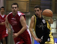 Perelló a semifinales  ante un bravo Veritas