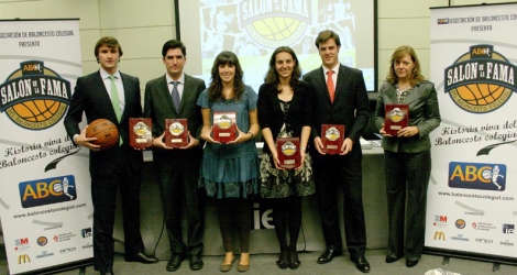 El Salón de la Fama del Baloncesto Colegial abrió sus puertas