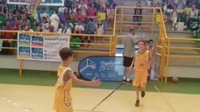 Presentación de los equipos en la Final Masculina del II Jamboree Anselmo López