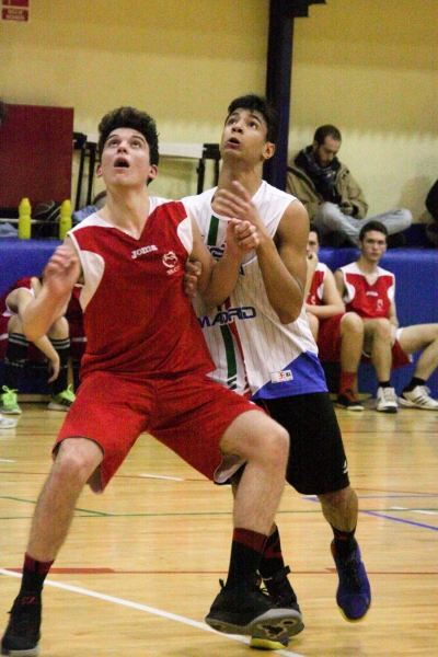 ¿Quién cogería el rebote?