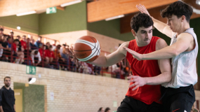 Salesianos amarga el debut de La Azucarera