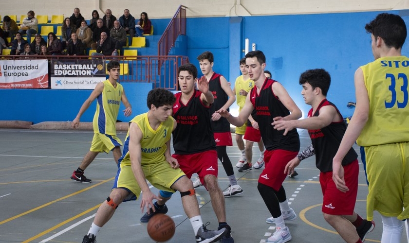 Salvador de Madariaga accede a la semifinal tras imponerse al Obradoiro