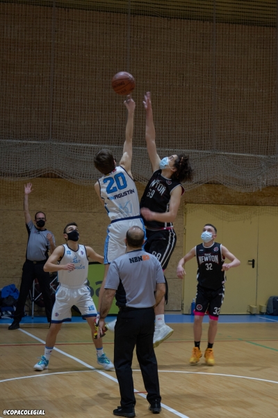 El salto inicial, ya muy disputado