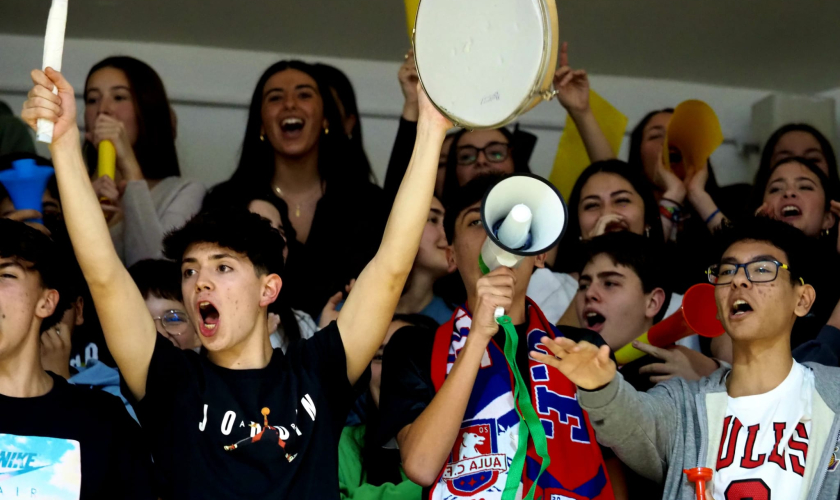 Se declara el Se declara el