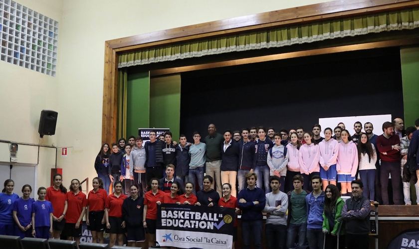 Sevilla ya piensa en la Copa Colegial 2017