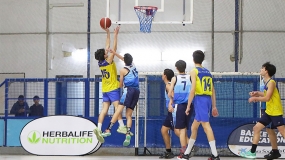 El Colegio Claret repite final y muestra sus credenciales al título ante Santa Ana