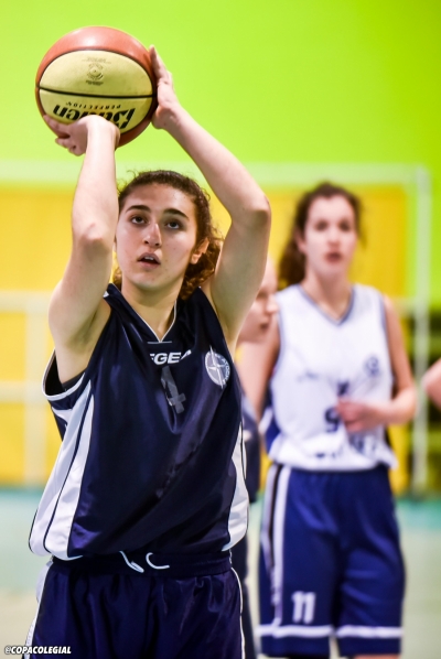 Sacabdo el balon desde arriba