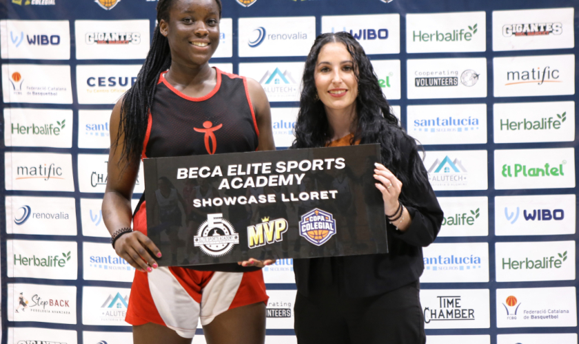 Somto Okafor, MVP femenina, recibe la beca de Elite Sports para su Showcase de Lloret de Mar Somto Okafor, MVP femenina, recibe la beca de Elite Sports para su Showcase de Lloret de Mar