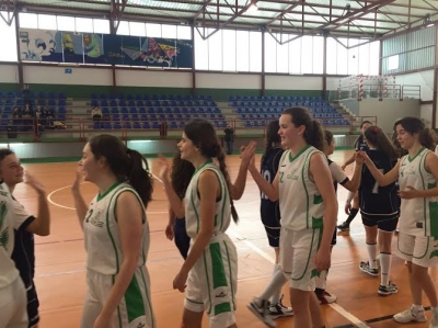 Saludo de los equipos