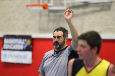 ¡Qué grandes sois, árbitros! 