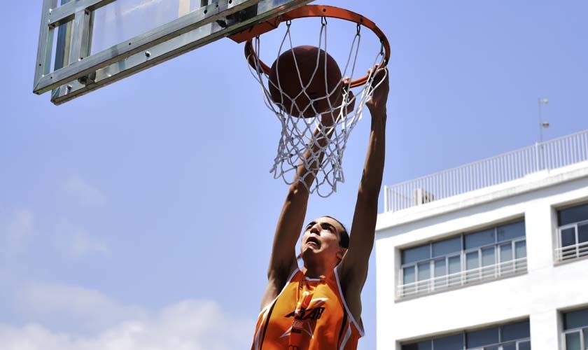 Triples y mates: el show colegial