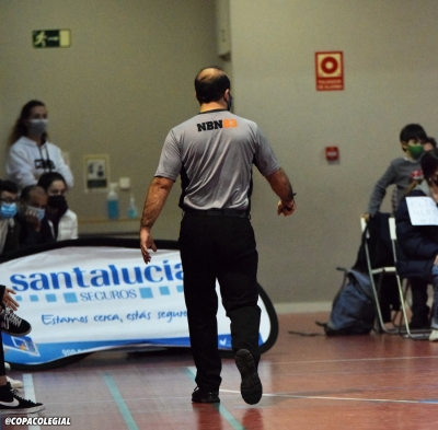 Los árbitros, siempre presentes