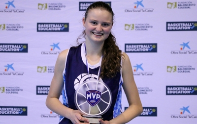 Elena Alaix, MVP de la competición