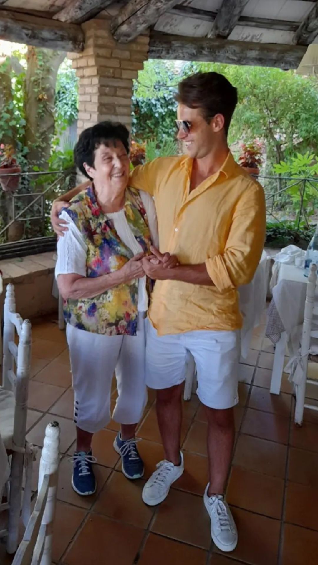 La iaia Lola y su nieto Sergi &Agrave;lex