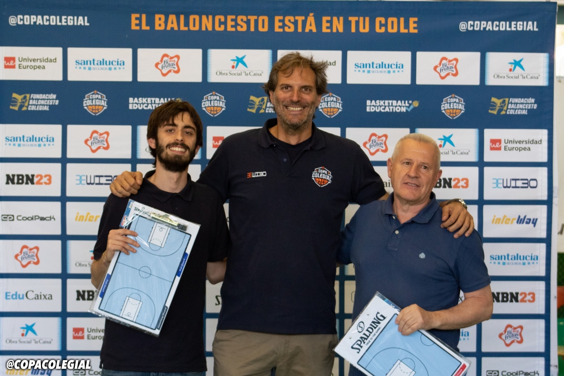 Este vs. Oeste (Colegial)