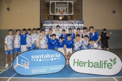 Respeto y deportividad tras finalizar el encuentro